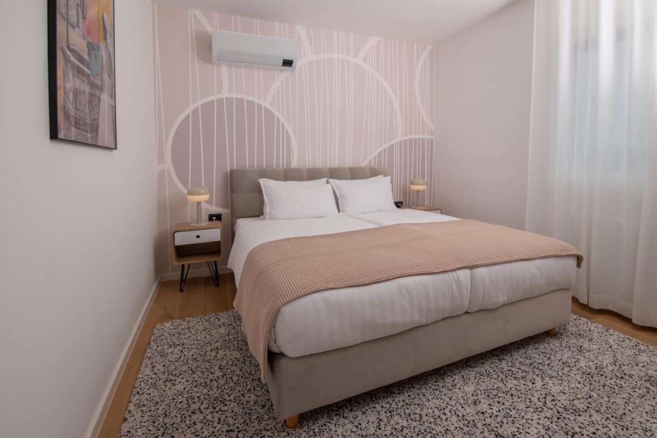 Family & Friends Pula - Top Floor - Free Parking מראה חיצוני תמונה